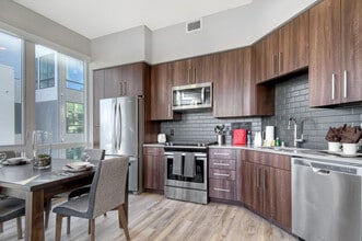 Building Photo - 400 San Antonio Rd