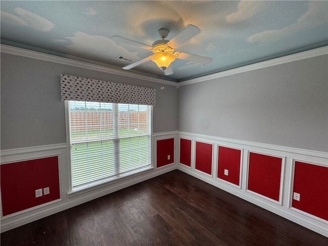 Building Photo - 407 Lyndal Ln