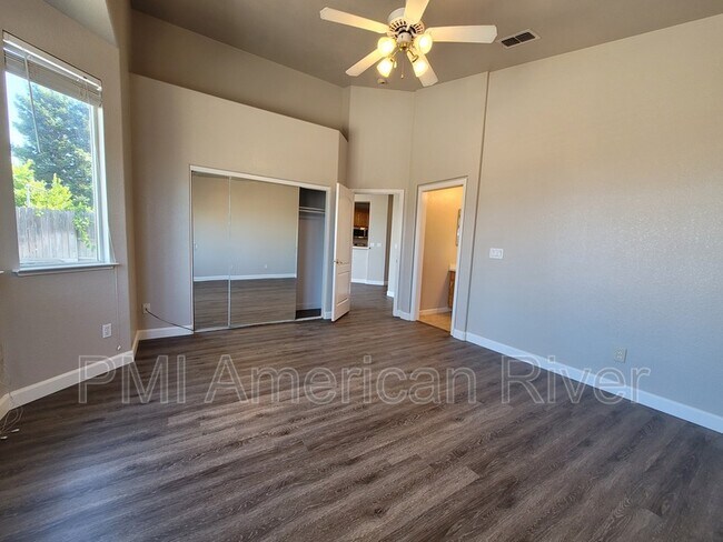 Building Photo - 10893 Bellone Way