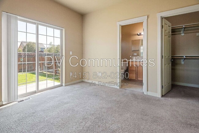 Building Photo - 1413 SW 27th St
