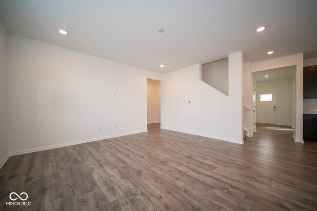 Building Photo - 60 Varner Dr