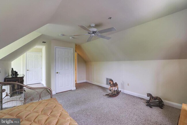 Building Photo - 1200 Treasure Oak Ct