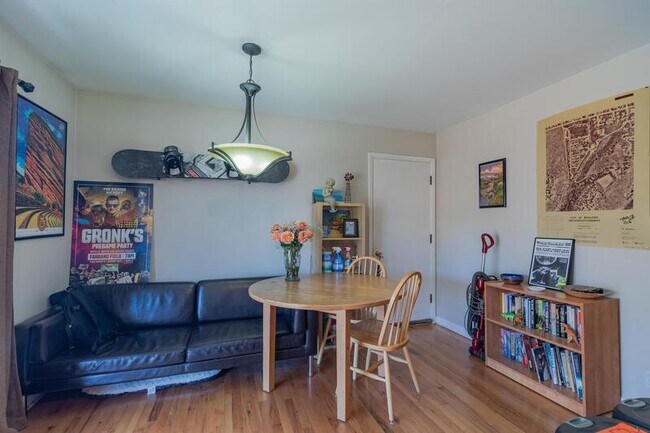 Building Photo - 760 39th St