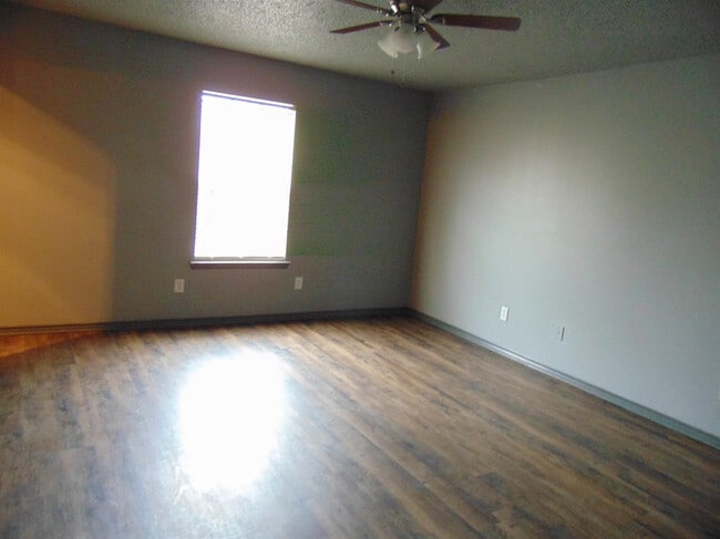 Building Photo - 6534 89th St