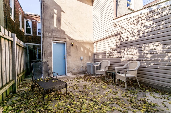Building Photo - 1023 S Hanover St