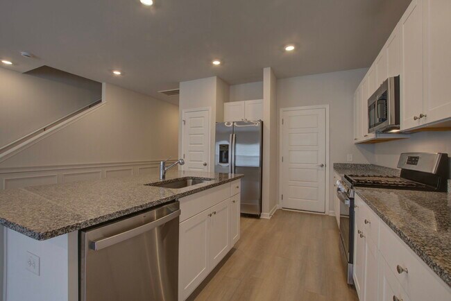 Building Photo - 4105 Quincy Adams Ln