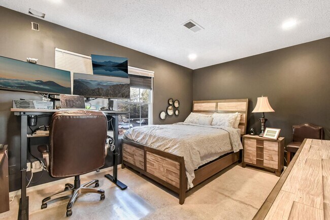 Building Photo - 1107 Huntmaster Terrace NE