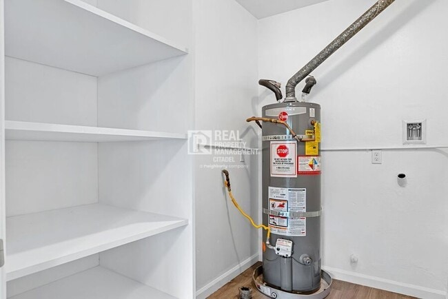 Building Photo - 23072 Via Pimiento-