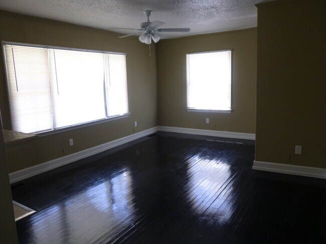 Building Photo - COMING SOON!!