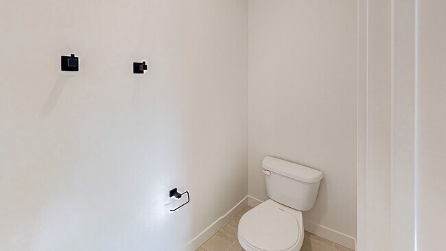 Building Photo - *No Security Deposit Required Upfront for 6 Months!  2024 Townhome. Move In Special!