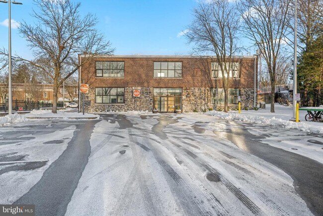 Building Photo - 36 N Narberth Ave