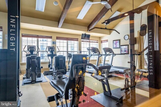 Building Photo - 12917 Centre Park Cir