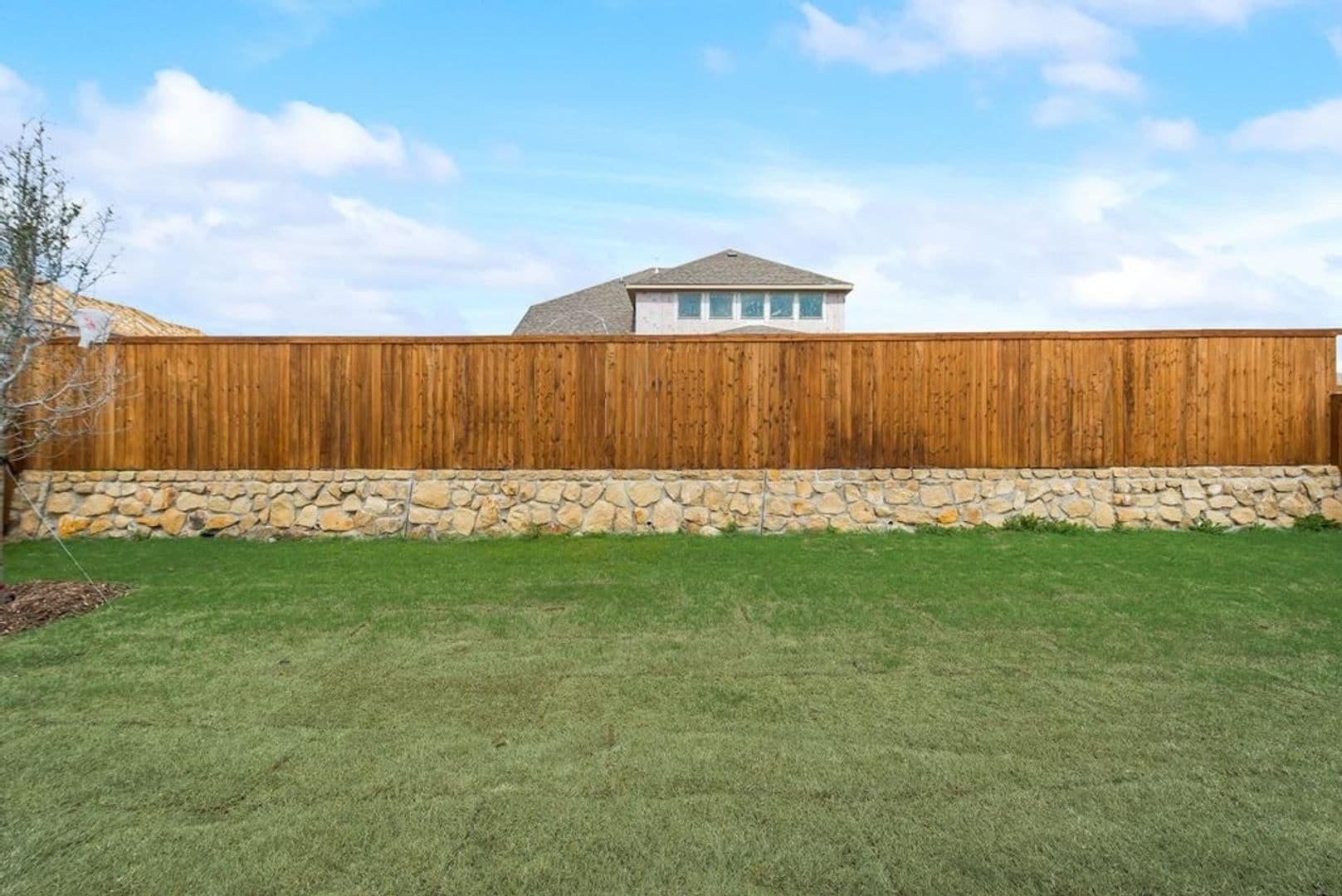 Building Photo - 1011 Hickory Chase Ln