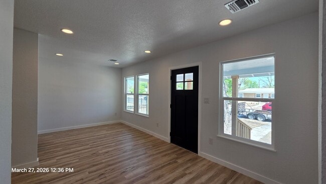 Building Photo - MUST SEE!! Woodlawn Lake  3 Bedroom 2 Full Bath Full Rehab