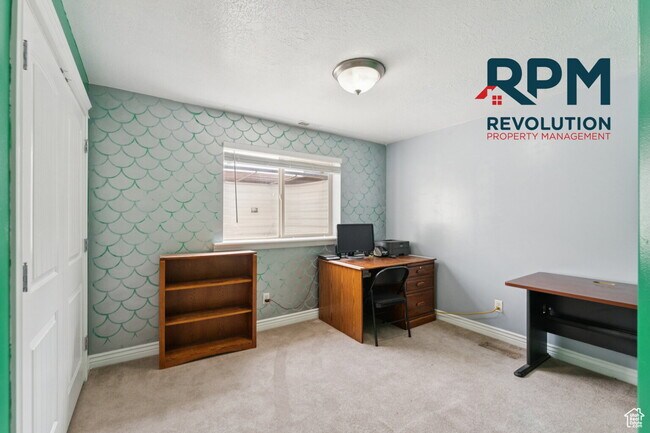 Building Photo - "Spacious 6-Bed Gem with Granite Touches & Cozy Fireplace in Morgan!"