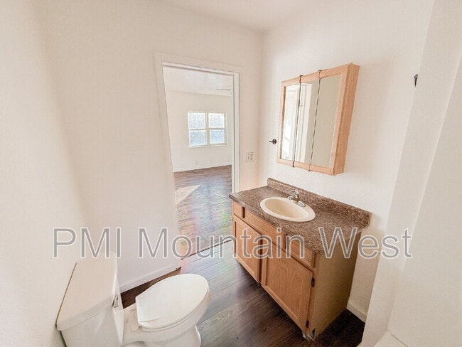 Building Photo - 9068 Main St