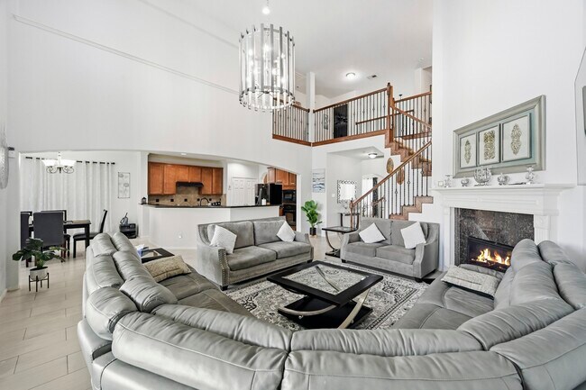 Building Photo - 14403 Lakepointe Bend Ln