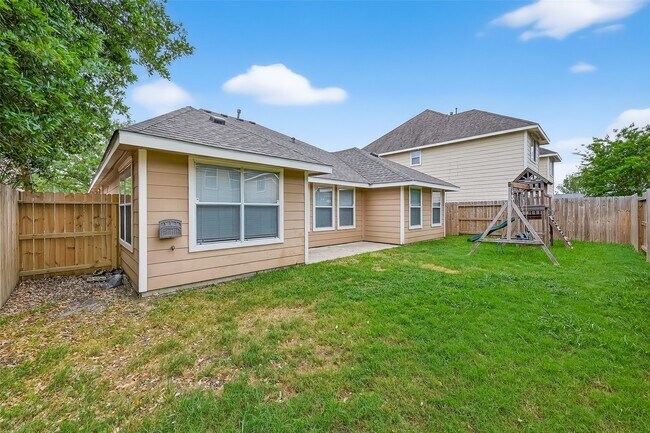 Building Photo - 22106 Galapagos Ct