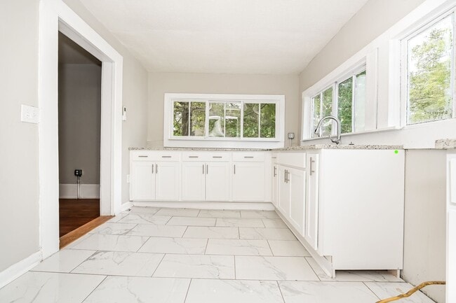 Building Photo - Spacious Pet-Friendly 3BR Home for Rent in Griffin, GA