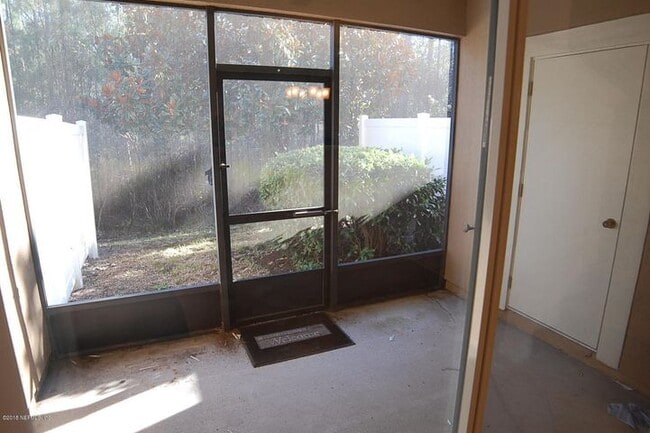 Building Photo - 6182 Bartram Village Dr