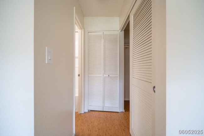 Building Photo - $2600 / 2 BED / 1 BATH IN WAIPIO