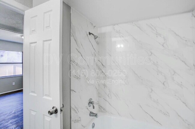 Building Photo - 5806 Evening Shadows Ln