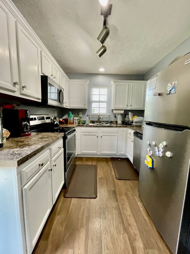 Building Photo - 2948 Sullivans Trce