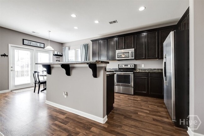 Building Photo - 285 Willow Point Cir