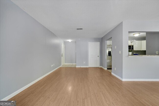 Building Photo - 3599 Woodbriar Cir