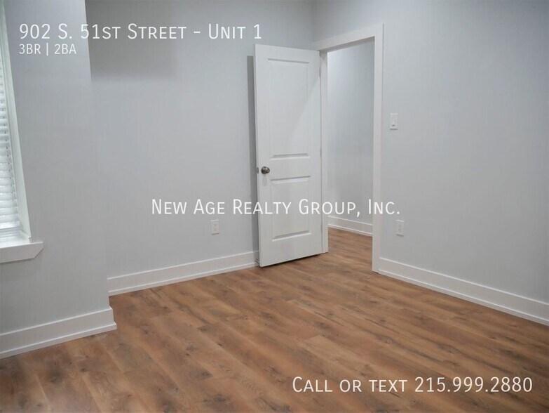 Building Photo - 902 S 51st St