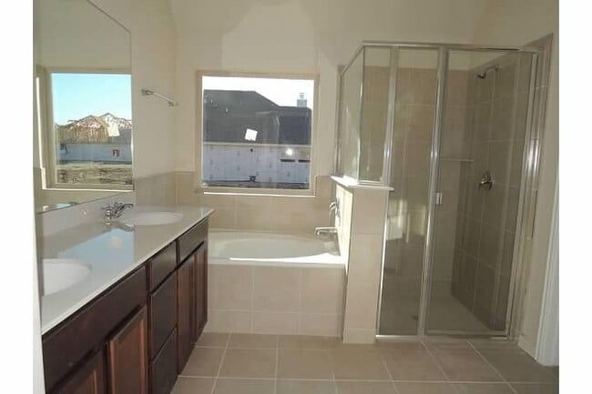 Building Photo - 3709 Mineral Dr