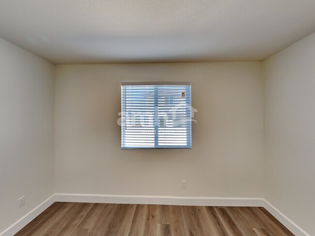 Building Photo - 10389 Bishops Cap Street