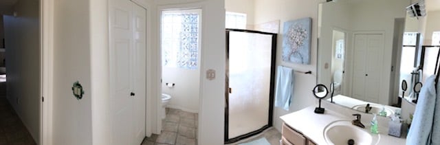 2nd bathroom - 1301 N Mourning Dove Rd