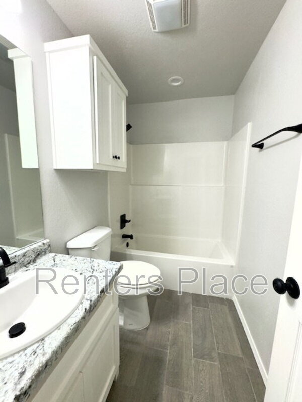 Building Photo - 3607 W Beech