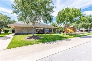 Building Photo - 1835 Oak Ridge Dr