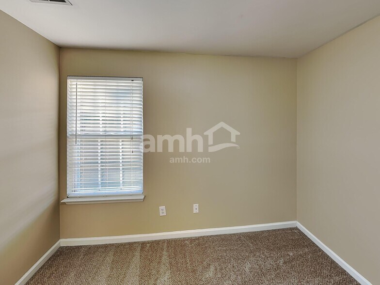 Building Photo - 2069 Prescott Way