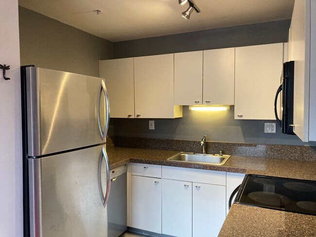 Building Photo - Portofino Condominiums ~ Capitol Hill