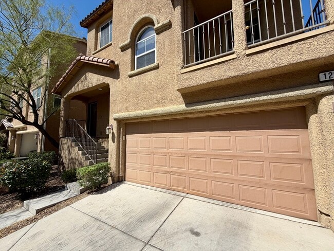 Building Photo - 3 story in Silverado Ranch