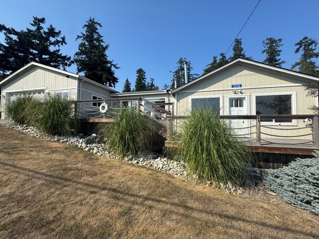 Primary Photo - 3 Bed, 2 Bath in Anacortes WATER VIEW