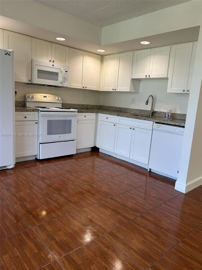 Building Photo - 8520 SW 133rd Avenue Rd