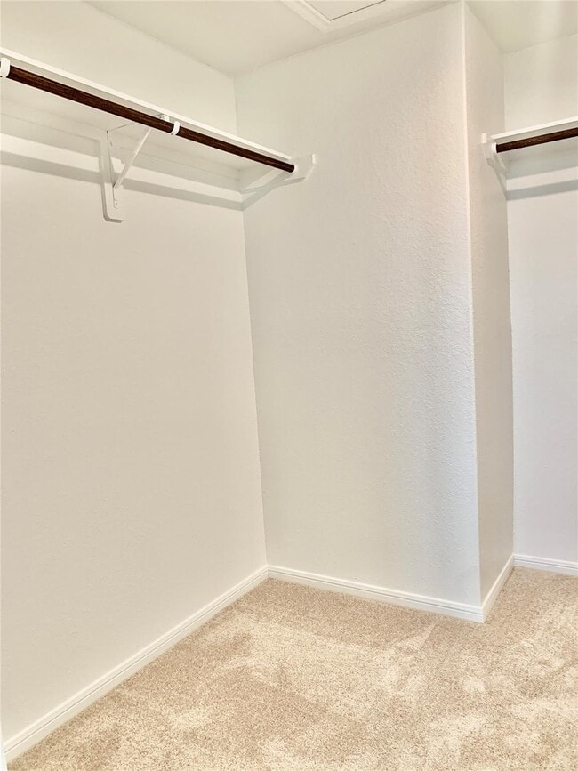 Building Photo - 1024 Greenshank Dr