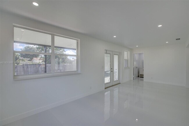 Building Photo - 1801 N 54th Ave