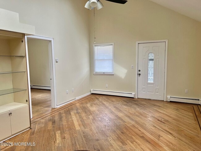 Building Photo - 246 7th Ave