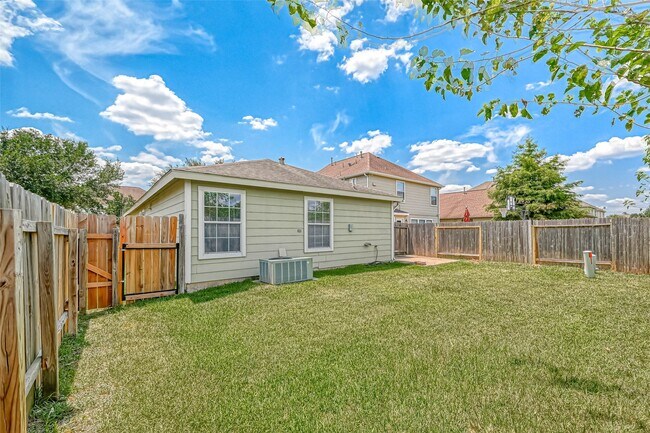 Building Photo - 22138 Orchard Dale Dr
