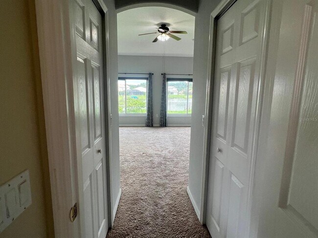 Building Photo - 3535 Somerset Cir