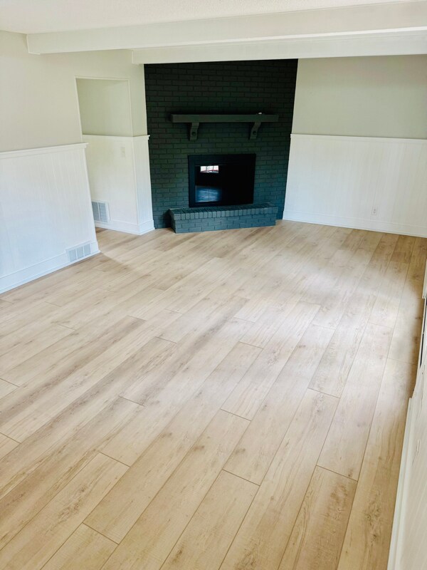 Building Photo - 5800 Ponderosa Dr