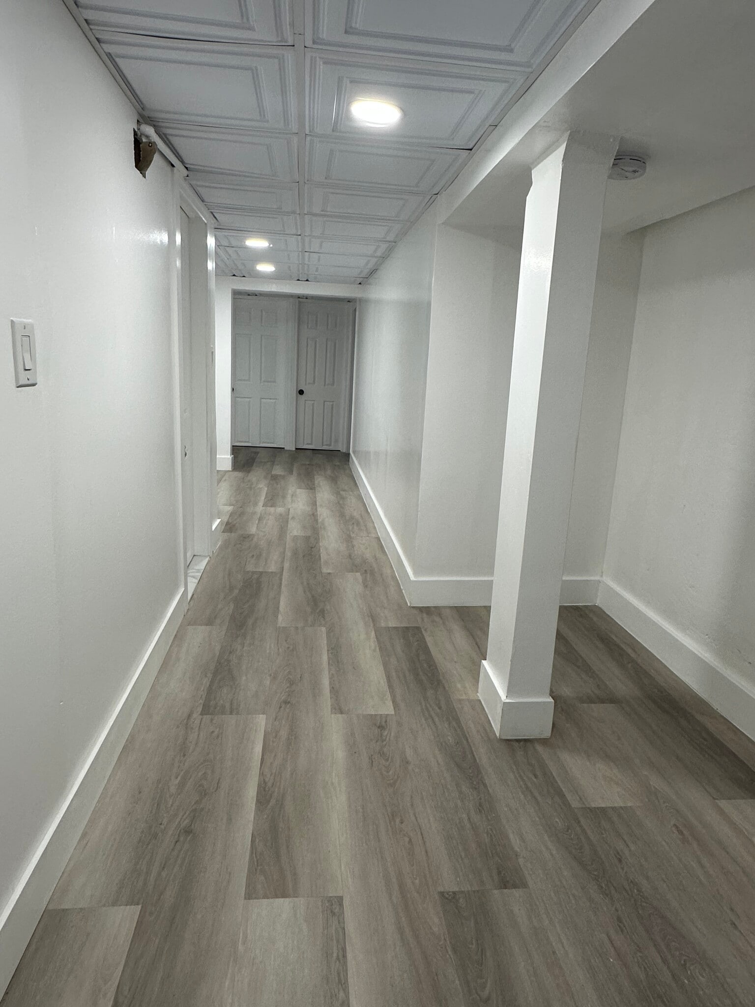 Hallway - 16 Bellair Pl