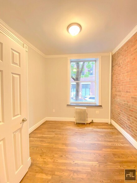 Building Photo - Barrow Street