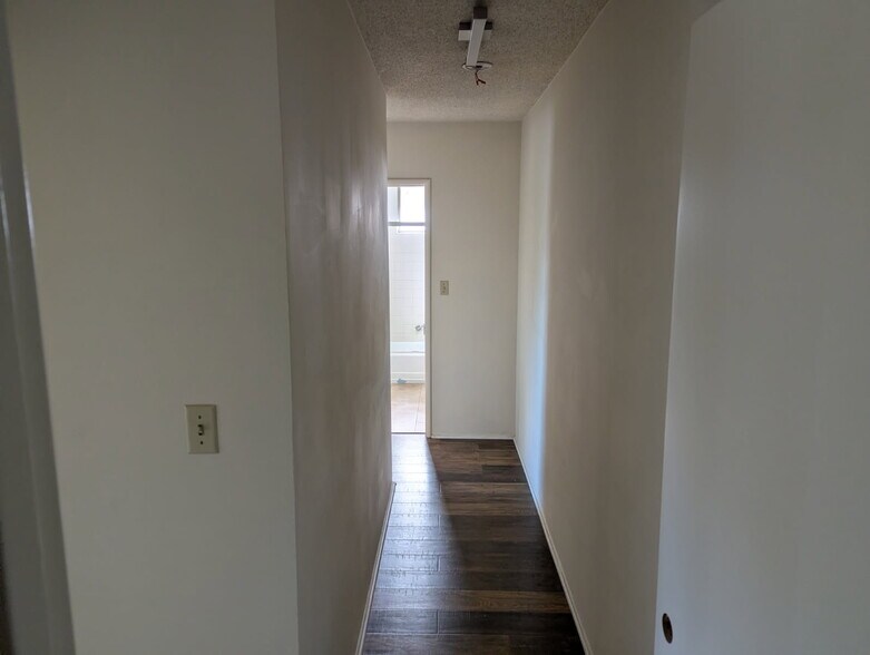 Hallway to Bathroom and Bedroom 2 - 1311 Lyndon St