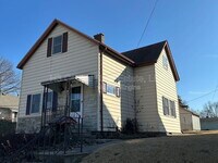 Building Photo - 320 W Cleveland Ave